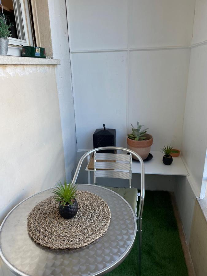 Grand Studio 7 Minutes De La Plage Et Climatise Sur Juan Les Pins Antibes Bagian luar foto