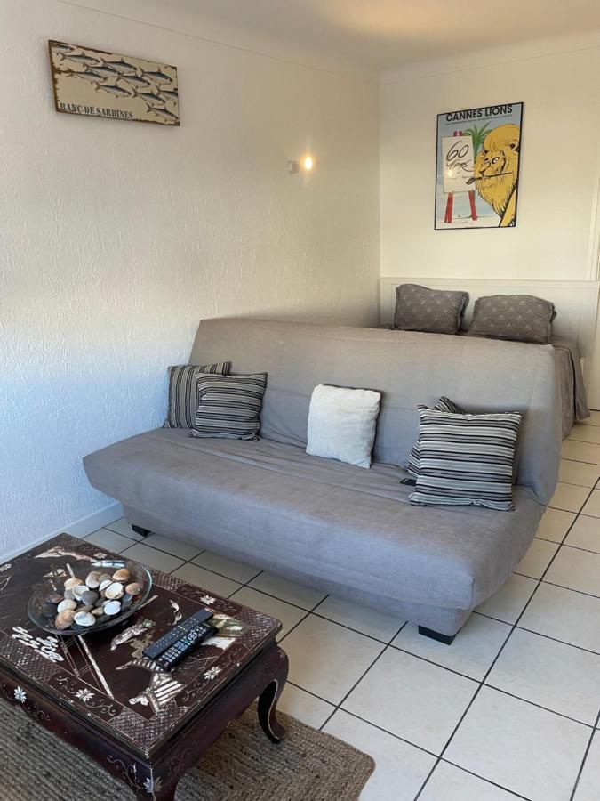 Grand Studio 7 Minutes De La Plage Et Climatise Sur Juan Les Pins Antibes Bagian luar foto